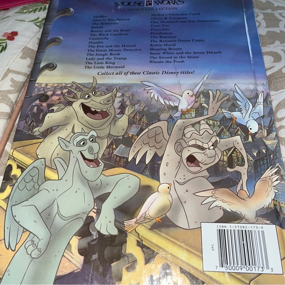 Disney the hunch back of Notre Dame big book - Picture 2 of 5